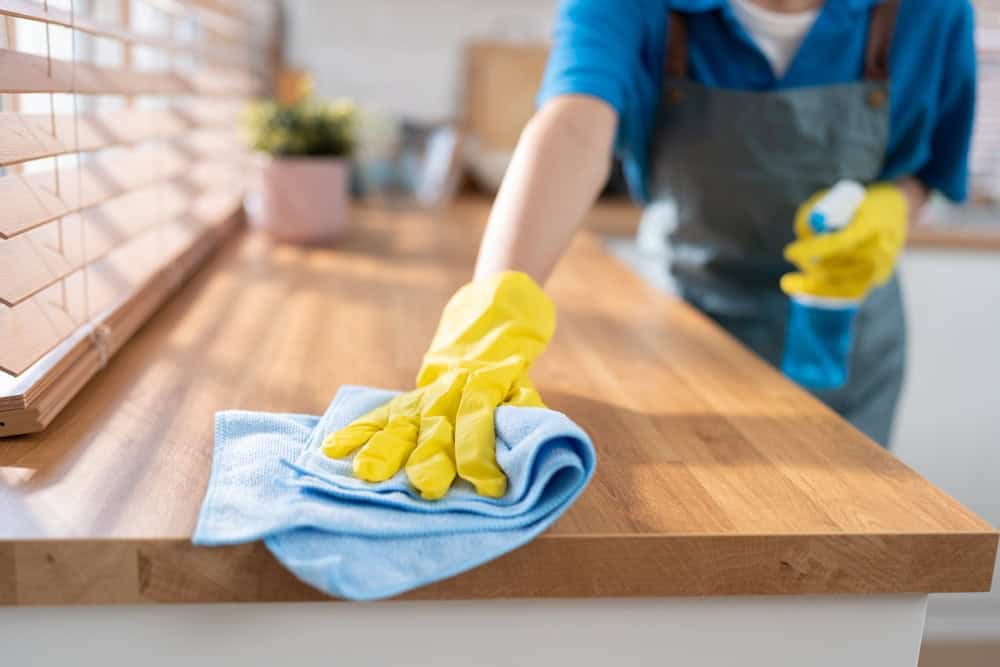 Airbnb and vacation home cleaning service